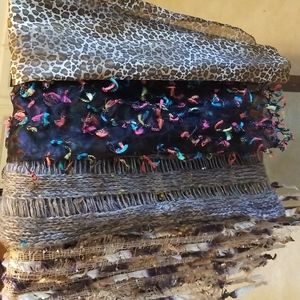 ⭐FOUR scarves bundle